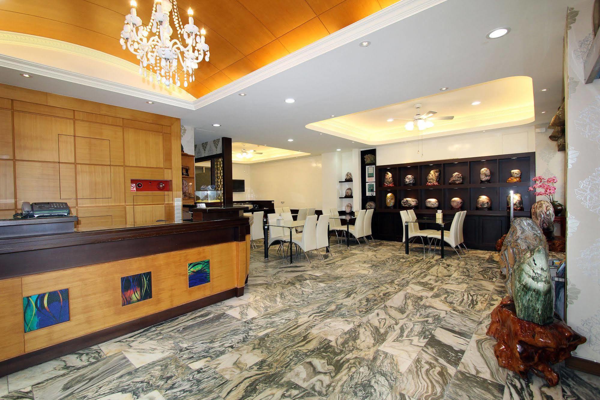 陶陶居商旅 Tautauchu Hotel Hualien Exterior foto
