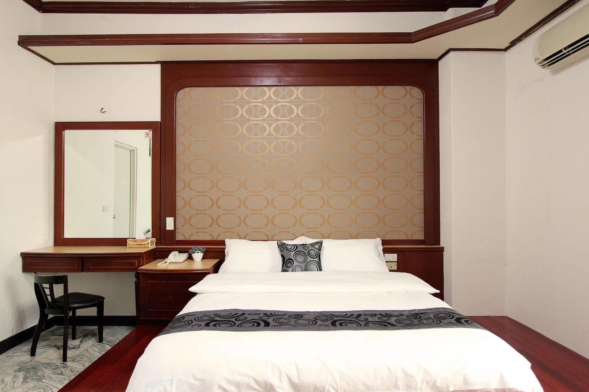 陶陶居商旅 Tautauchu Hotel Hualien Exterior foto